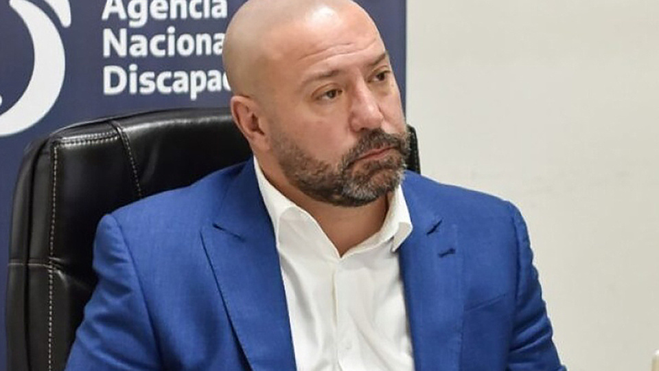 Milei insiste en desmentir los audios de las coimas | El Presidente volvió a hablar del ... - Página12 thumbnail