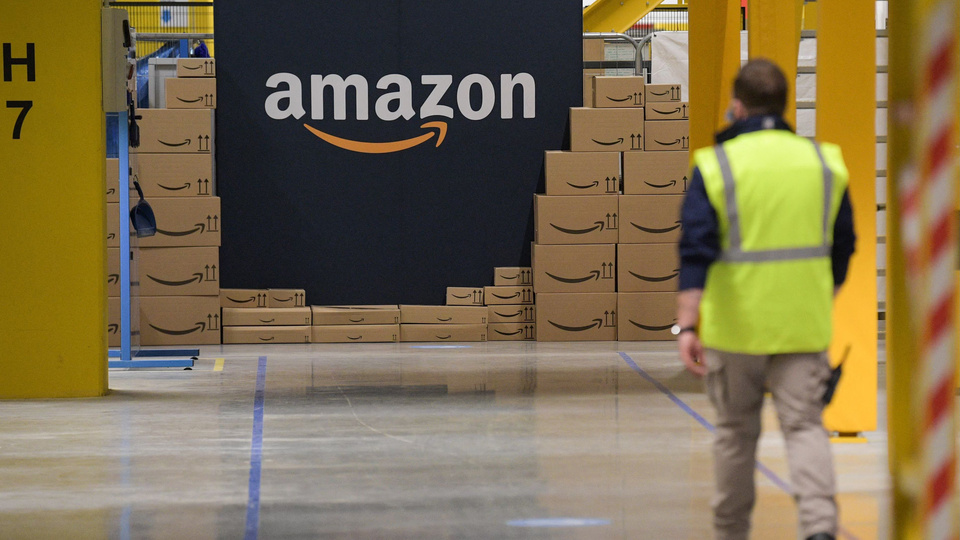 Amazon elimina 14 mil puestos de trabajo por la <b>inteligencia artificial</b> - Pagina 12 thumbnail