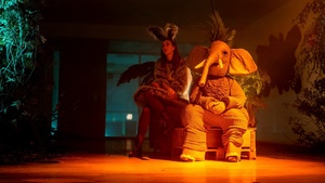 En formato antología, Bloodride y Ghost Stories resultan placebos para olvidar, al menos por un rato, los desastres reales.