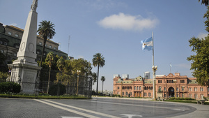 Con la pandemia se reactualiza aquélla frase de los '70 de “todo el Estado que sea necesario y todo el mercado que sea posible”.