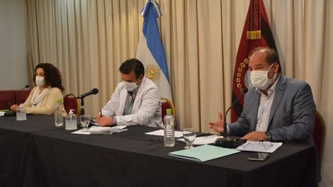 Verónica Guzmán, Francisco Aguilar y Ricardo Villada (Fuente: Gobierno de Salta)