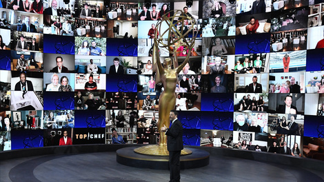 Unos 100 artistas participaron por videoconferencia de la ceremonia de los Emmy. (Fuente: AFP)