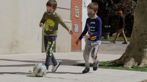 "Los niveles de vulnerabilidad y el clima de incertidumbreobligan a priorizar estratégicamente al GBA", afirman Rodrigo Carmona y Bárbara Couto.