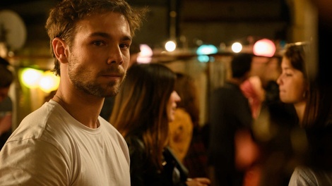 Merlí Sapere Aude, que ya debutó en Movistar Series, marca el paso de Pol de la secundaria a la universidad.