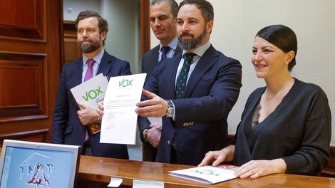 Twitter bloqueó la cuenta oficial de Vox por incitación al odio