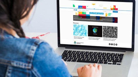 "Los que somos padres sabemos que es un enorme desafío organizarnos en casa", dijo Trotta.