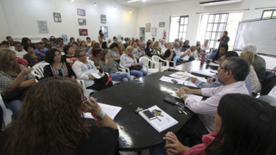 Propuesta Salarial Para Los Docentes Santafesinos | los docentes aceptaron la propuesta salarial de lifschitz Propuesta Salarial Para Los Docentes Santafesinos | los docentes aceptaron la propuesta salarial de lifschitz