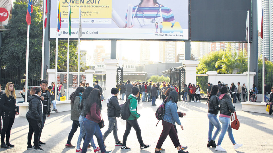 La feria fue organizada por la Dirección de Políticas de Juventud de la Ciudad de Buenos Aires.