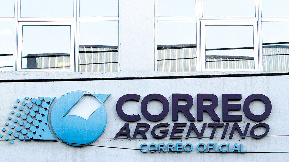 El escándalo del Correo Argentino sigue sumando nuevos capítulos y compromete al Presidente y su grupo empresario.