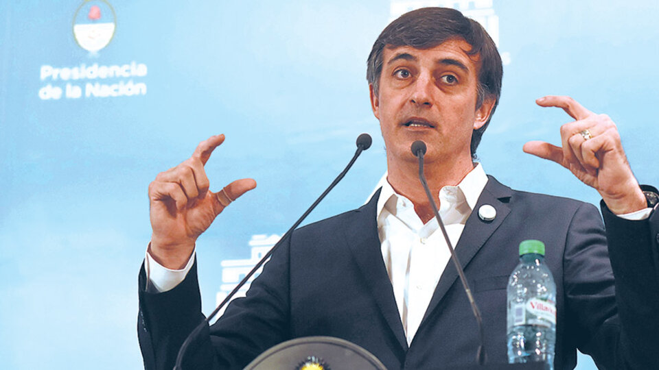 El ministro de Educación Esteban Bullrich será el principal candidato de Cambiemos en la provincia.