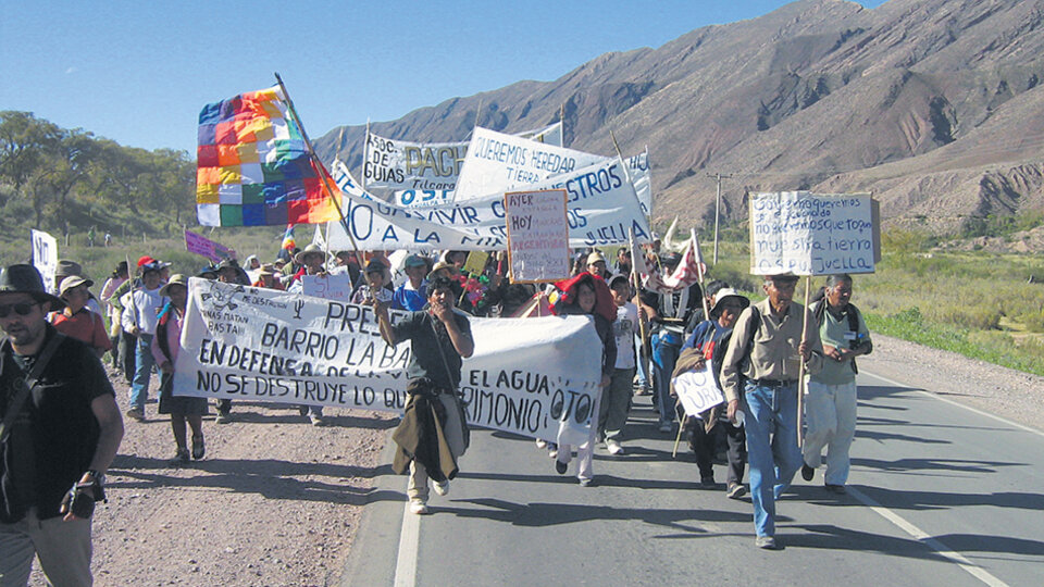 El anuncio del Acuerdo Federal Minero provocó rechazo de los pueblos originarios y organizaciones sociales.