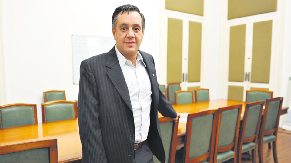Finocchiaro piloteó el diálogo con los docentes mientras los demonizaban.