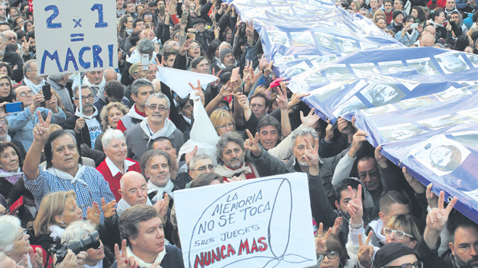 La Corte Suprema se ganó un repudio generalizado con su fallo a favor de los genocidas.