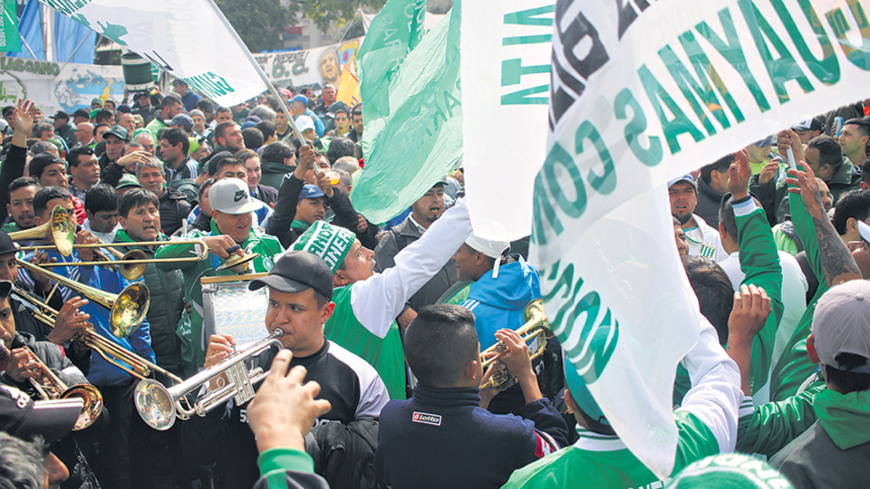 El rechazo al ajuste unificó a quienes marcharon