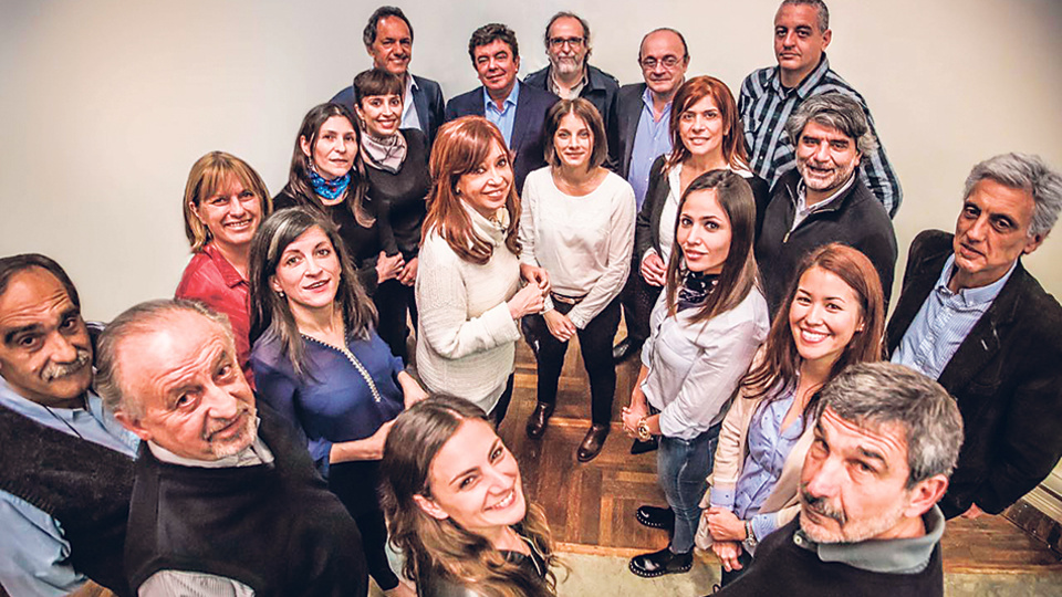 Cristina Kirchner se reunió ayer en el Instituto Patria con los candidatos a diputados de Unidad Ciudadana.