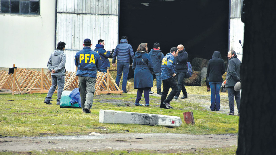 El jueves en Gendarmería se recogieron muestras de cabellos, sogas y sangre.