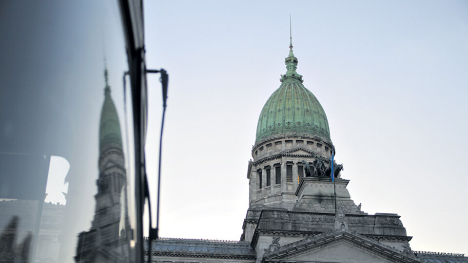 En el Senado, el FpV-PJ perdería el quórum propio, pero Cambiemos no podría salir de la minoría.