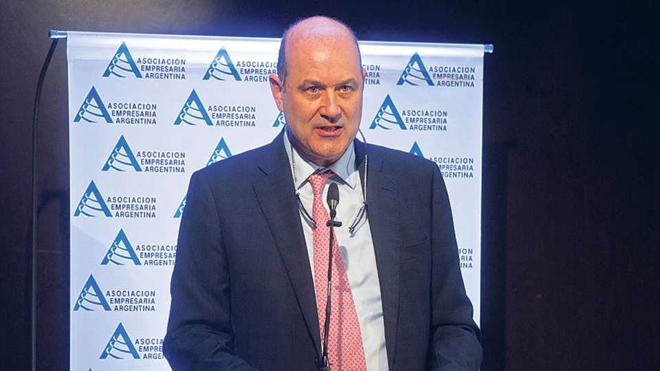 Federico Sturzenegger, presidente del Banco Central, expuso en un congreso de AEA.