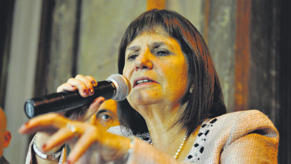 Entre la preocupación y el libreto