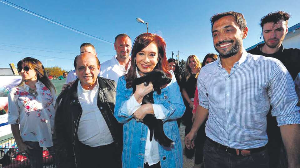 Cristina Kirchner recorrió una clínica veterinaria junto al intendente Juan Patricio Mussi.