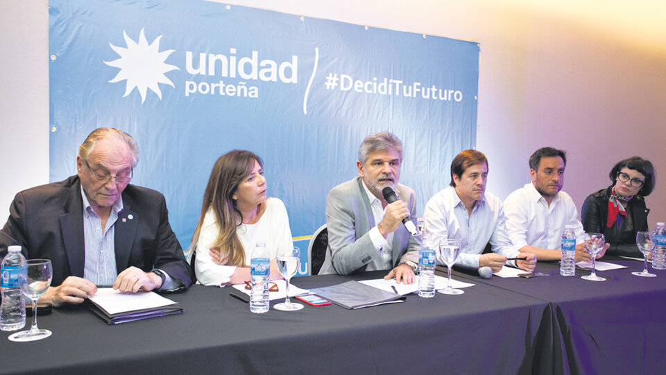 Los candidatos de Unidad Porteña hicieron la presentación ayer en un local en San Telmo.