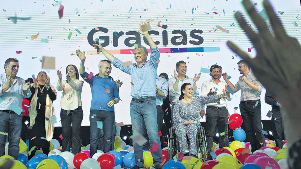 Mauricio Macri y María Eugenia Vidal fueron los protagonistas de los festejos en el búnker de Costa Salguero.