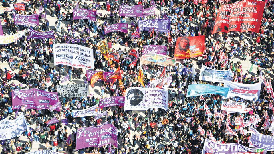 El año pasado, la marcha de apertura desbordó las calles de Rosario.