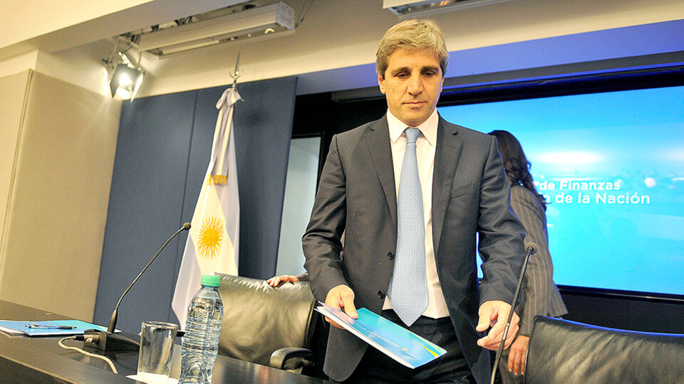 El ministro de Finanzas, Luis Caputo, participa de la comitiva presidencial en Nueva York.