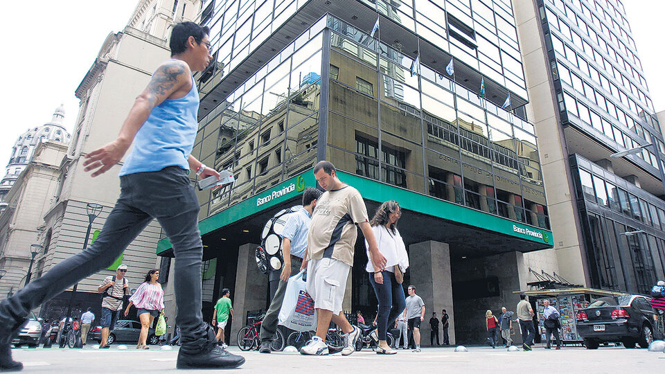 La Bancaria convocó a un paro de actividades en el Banco Provincia para el lunes y martes próximos.