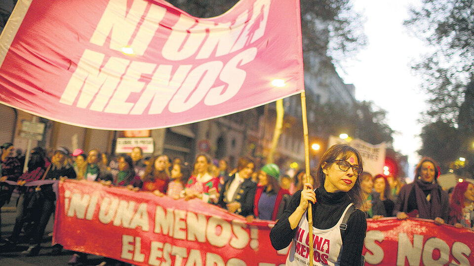 A favor está el desarrollo del movimiento NiUnaMenos, que se consolida como actor político.