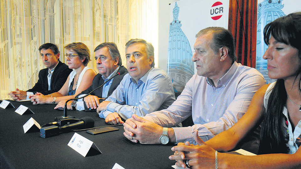La UCR reafirma su acompañamiento a Cambiemos pero le exige "mostrar más resultados".