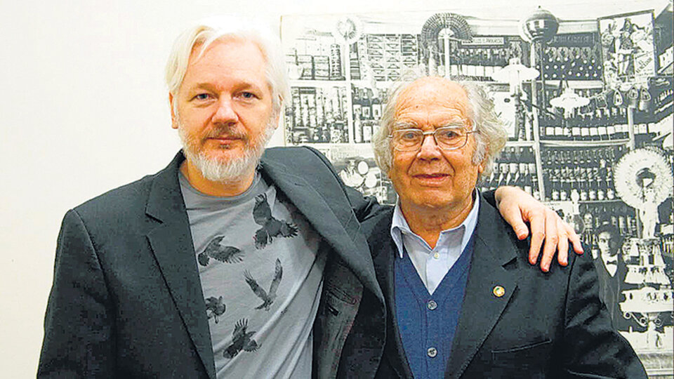 Assange y Pérez Esquivel  Página12