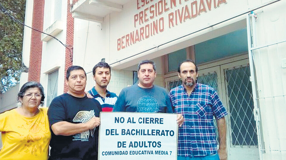 “Es imposible relocalizar a esa cantidad de estudiantes y docentes”, señaló Suteba.