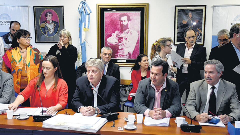 Oposición y oficialismo discutieron ayer en el plenario de comisiones en la Cámara de Diputados.