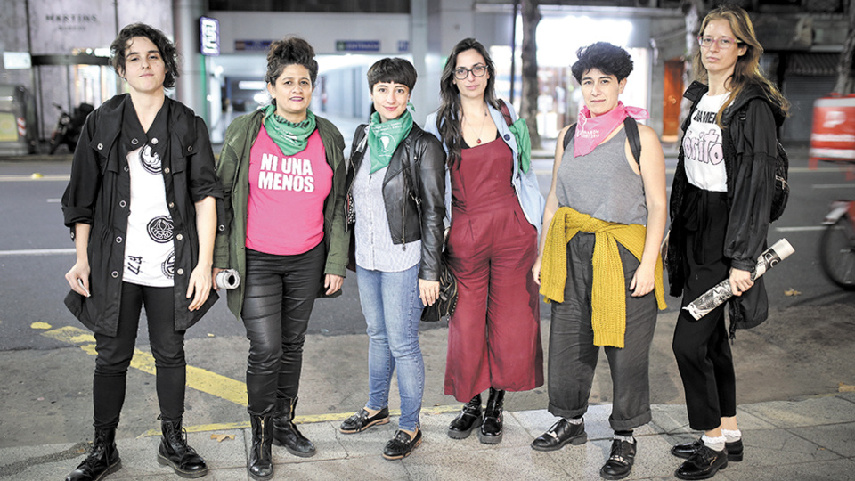 Luci Cavallero, Alejandra Rodríguez, Ana Megna, Verónica Gago, Mariela Scafatti y Cecilia Palmeiro, del Colectivo Ni Una Menos