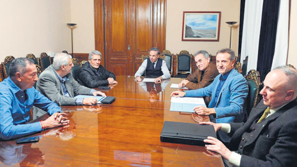 Dirigentes de la CGT se reunieron con el senador Miguel Pichetto por la reforma laboral.