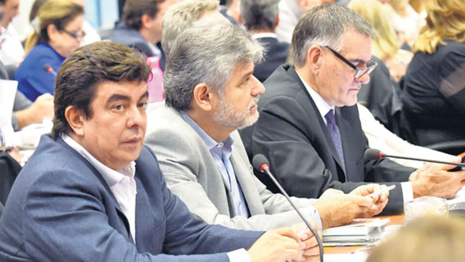 Fernando Espinoza, Daniel Filmus y Carlos Castagneto participaron del debate en las comisiones de la iniciativa.