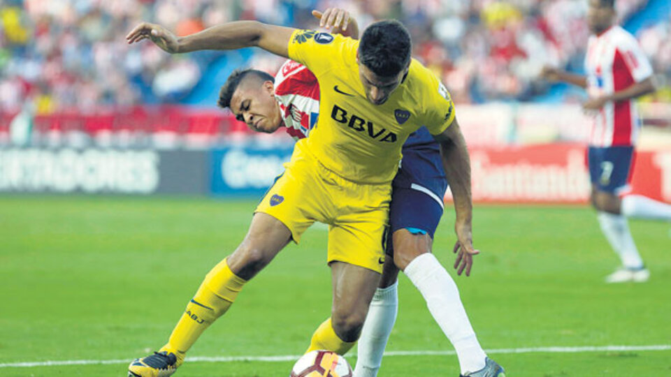 Lucha cuerpo a cuerpo entre Magallán y Cantillo, una postal de un complemento que fue más lucha que juego.