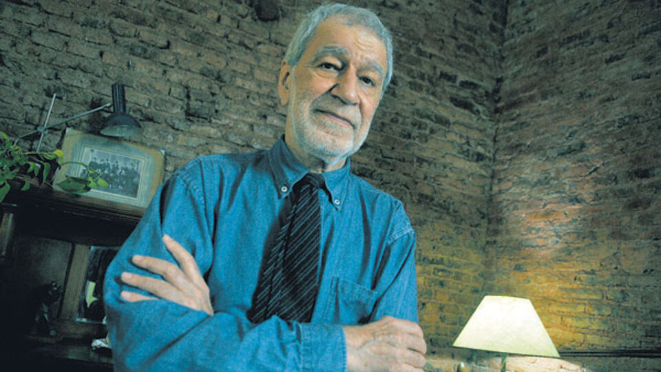 Luigi Zoja se recibiÃ³ de economista antes de dedicarse al psicoanÃ¡lisis junguiano.