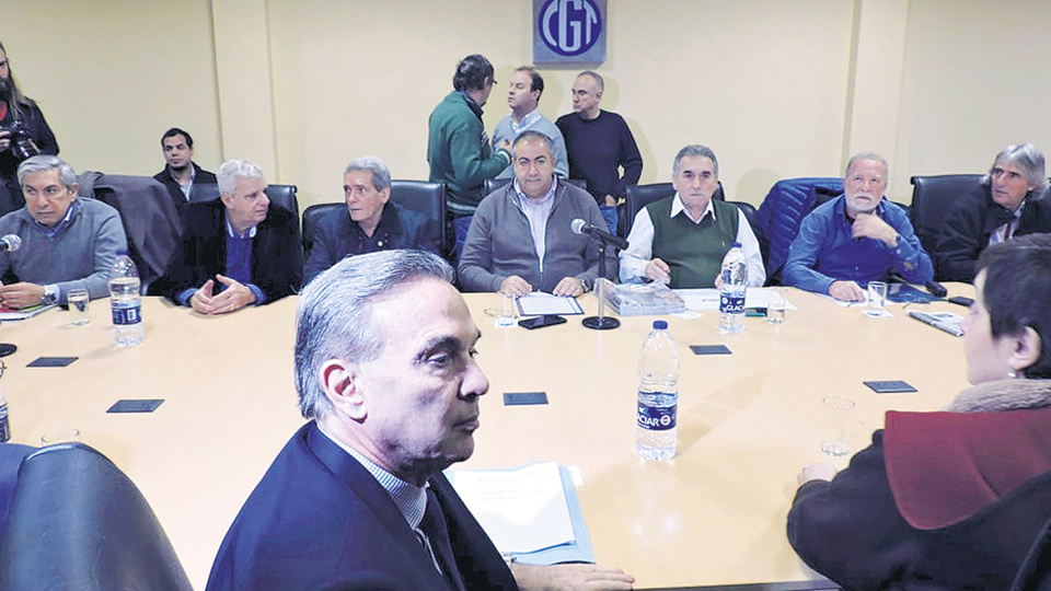 La conducción de la CGT recibió a los senadores que integran el interbloque Argentina Federal que conduce Miguel Pichetto.