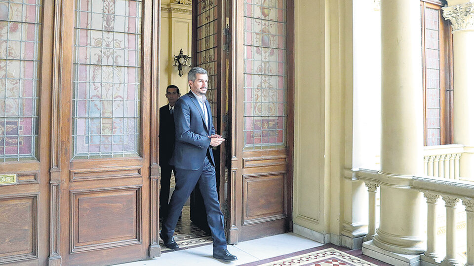 El jefe de Gabinete, Marcos PeÃ±a, insistiÃ³ con desmerecer las razones del paro general de la CGT.