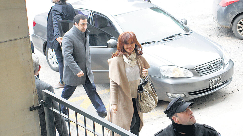 Ningún testigo ni arrepentido dicen haberle entregado algo directamente a la ex presidenta.