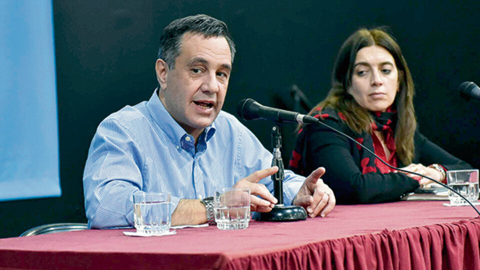 El ministro de Educación, Alejandro Finocchiaro, celebró el fin del extenso conflicto.