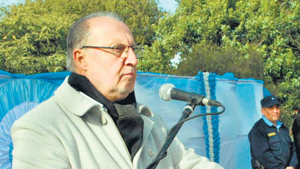 Daniel Constantino.