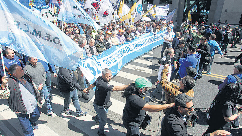 Los empresarios nucleados en Cgera marcharon días atrás junto a la CGT al Ministerio de la Producción.