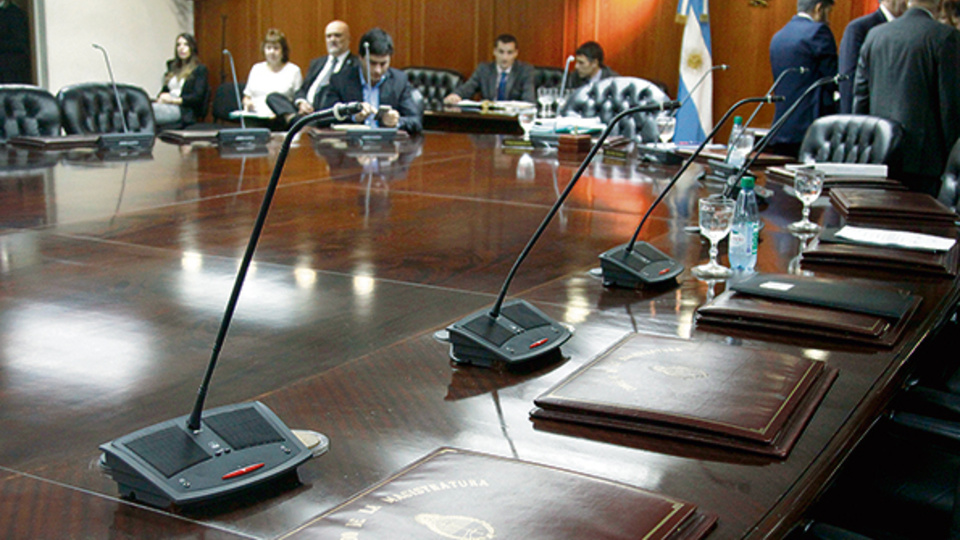 El Gobierno busca el dominio del organismo que controla a los jueces.