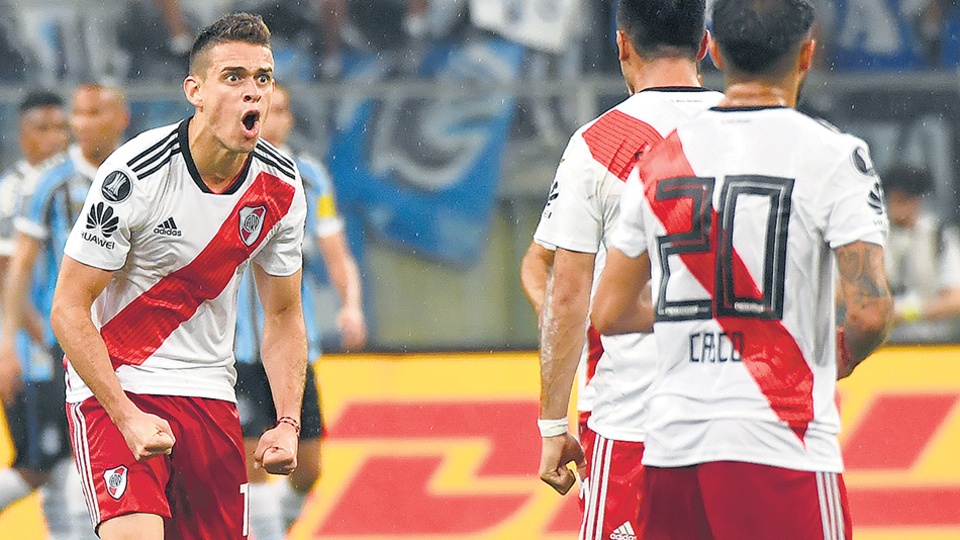 Borré celebra su gol de cabeza, el que le devolvió la esperanza a River para poder revertir el resultado.