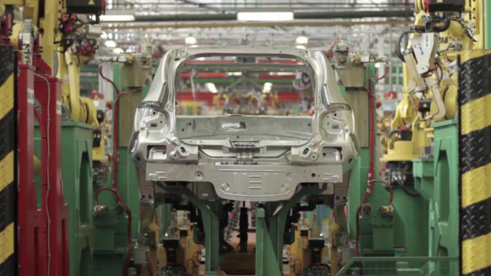 En comparación con 2015, la producción de vehículos registra este año una caída de 40 mil unidades.