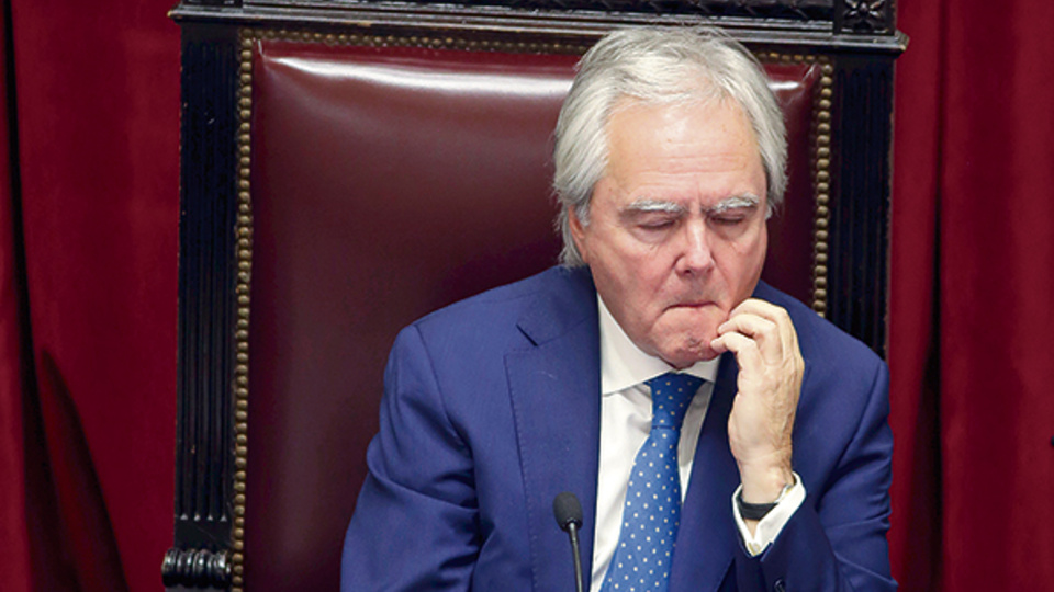 El presidente provisional del Senado no cree en un triunfo aplastante de la oposición.