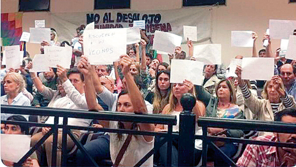 Propietarios de Nordelta reclamaron en el Concejo Deliberante de Tigre que los colectivos no entren al country.